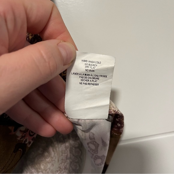 Suzy Shier | Y2K Tank Top - Picture 14 of 14